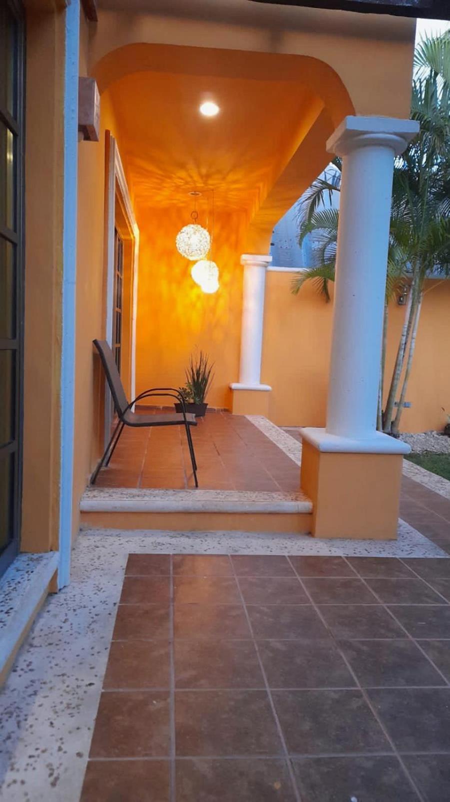 La Maison Bleue Homestay